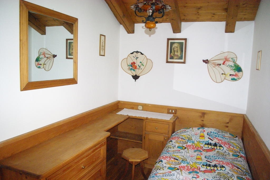 הוילה צ'נצ'ניגה Casa Alpina חדר תמונה