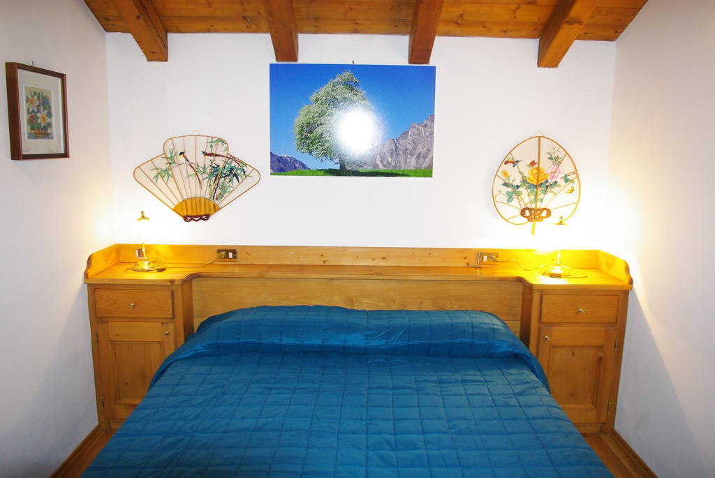 הוילה צ'נצ'ניגה Casa Alpina חדר תמונה